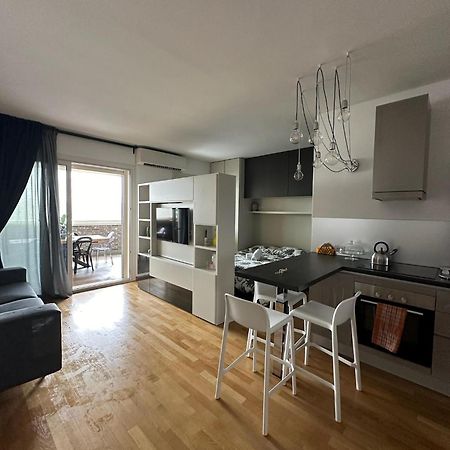 Апартаменты Modern Loft Private Рим Экстерьер фото